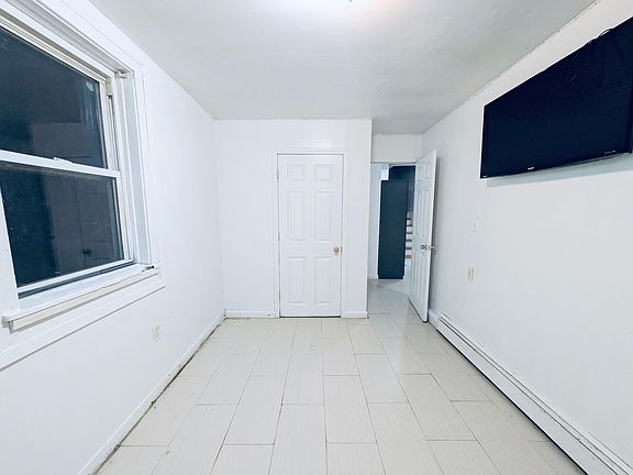 4th image of 153-04 132nd Ave Floor 1