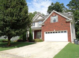 270 Millbrook Village Dr, Tyrone, GA 30290