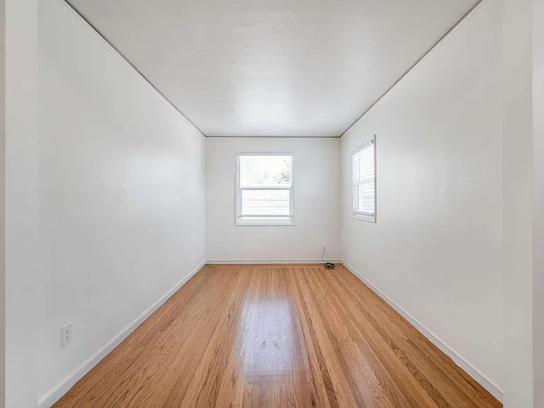 1305 Walnut St #1305 — Photo 21