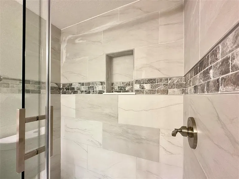 5140 Conroy Rd #27 — Photo 30
