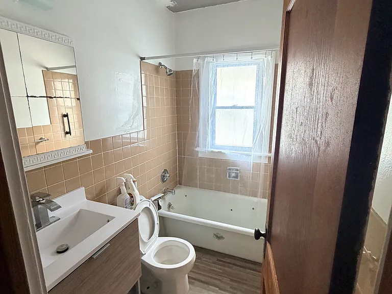 12514 Mount Overlook Ave #2 — Photo 7