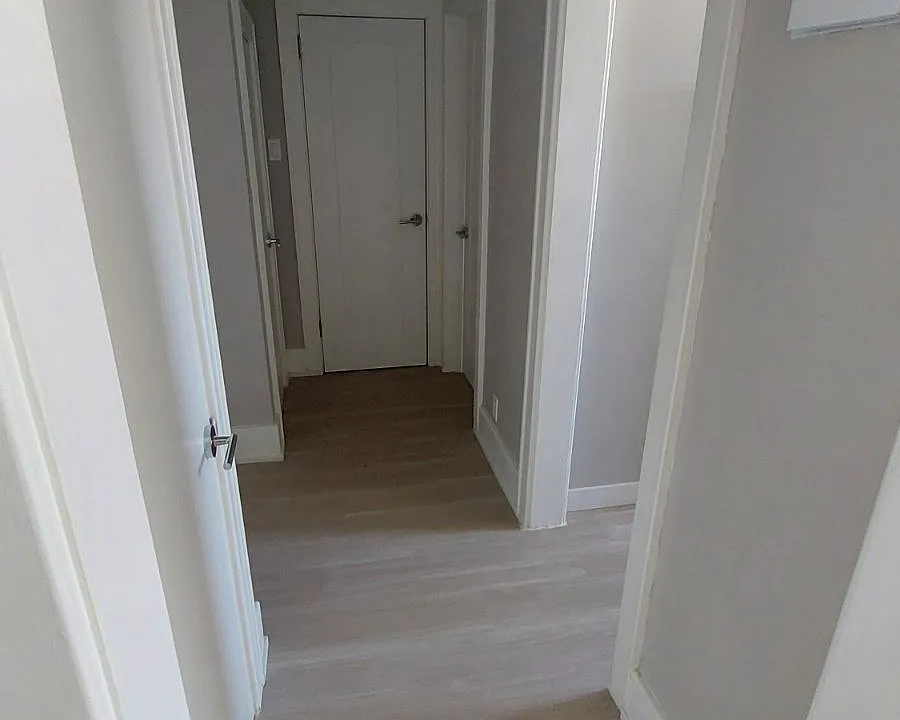 47 Bloor St