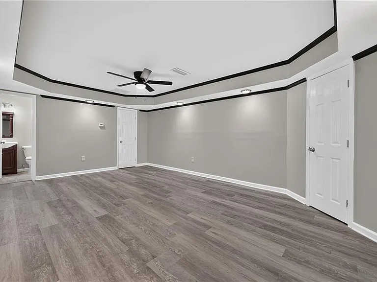 437 Waterbury Way — Photo 34