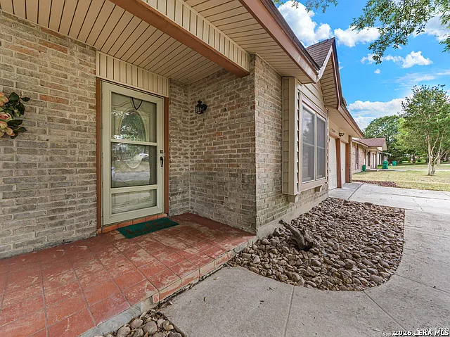 3 bed, 1584 sqft, $1,750 — Photo 3