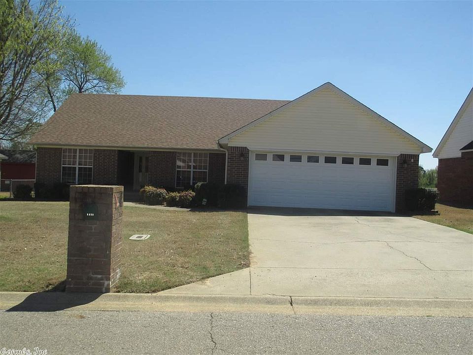 1st image of 1214 Rehoboth Dr