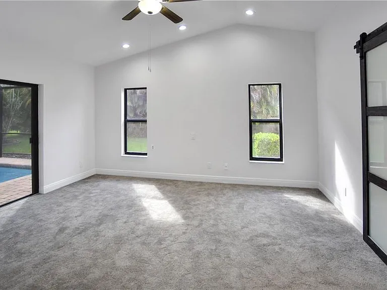 11159 NW 10th Pl — Photo 20