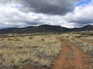 9230 E Wolf Rd, Dewey, AZ 86327