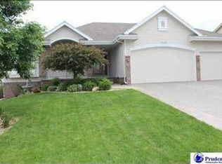 21218 McClellan Dr, Gretna, NE 68028