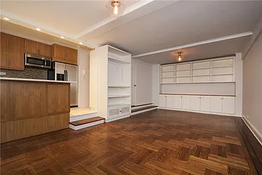 Rented by R New York