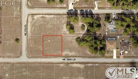 2nd image of 925 NE 32nd Ln