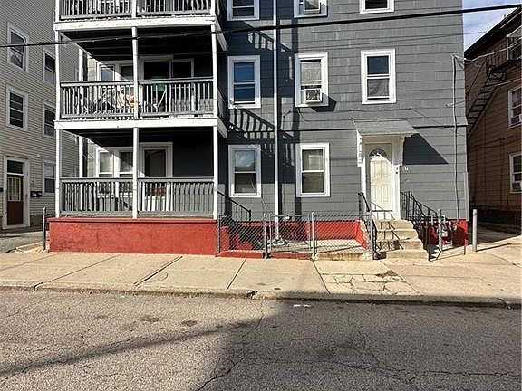 2nd image of 87 Lincoln Ave