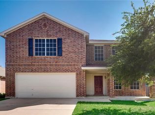 804 Eagle Dr, Fort Worth, TX 76131