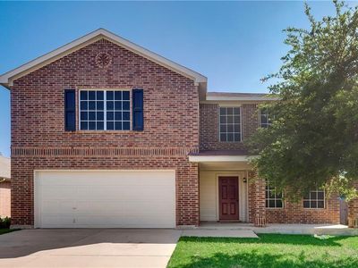 804 Eagle Dr, Fort Worth, TX, 76131