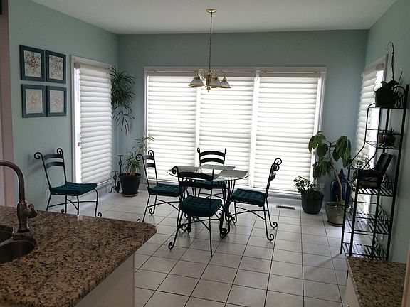 Large breakfast room