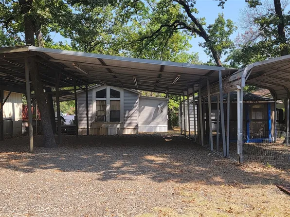 232 Private Road 7703, Emory, TX 75440