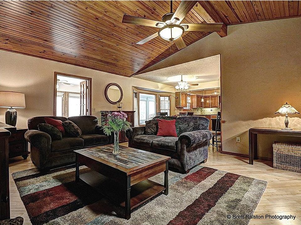 1st image of 2 Falstone Ln