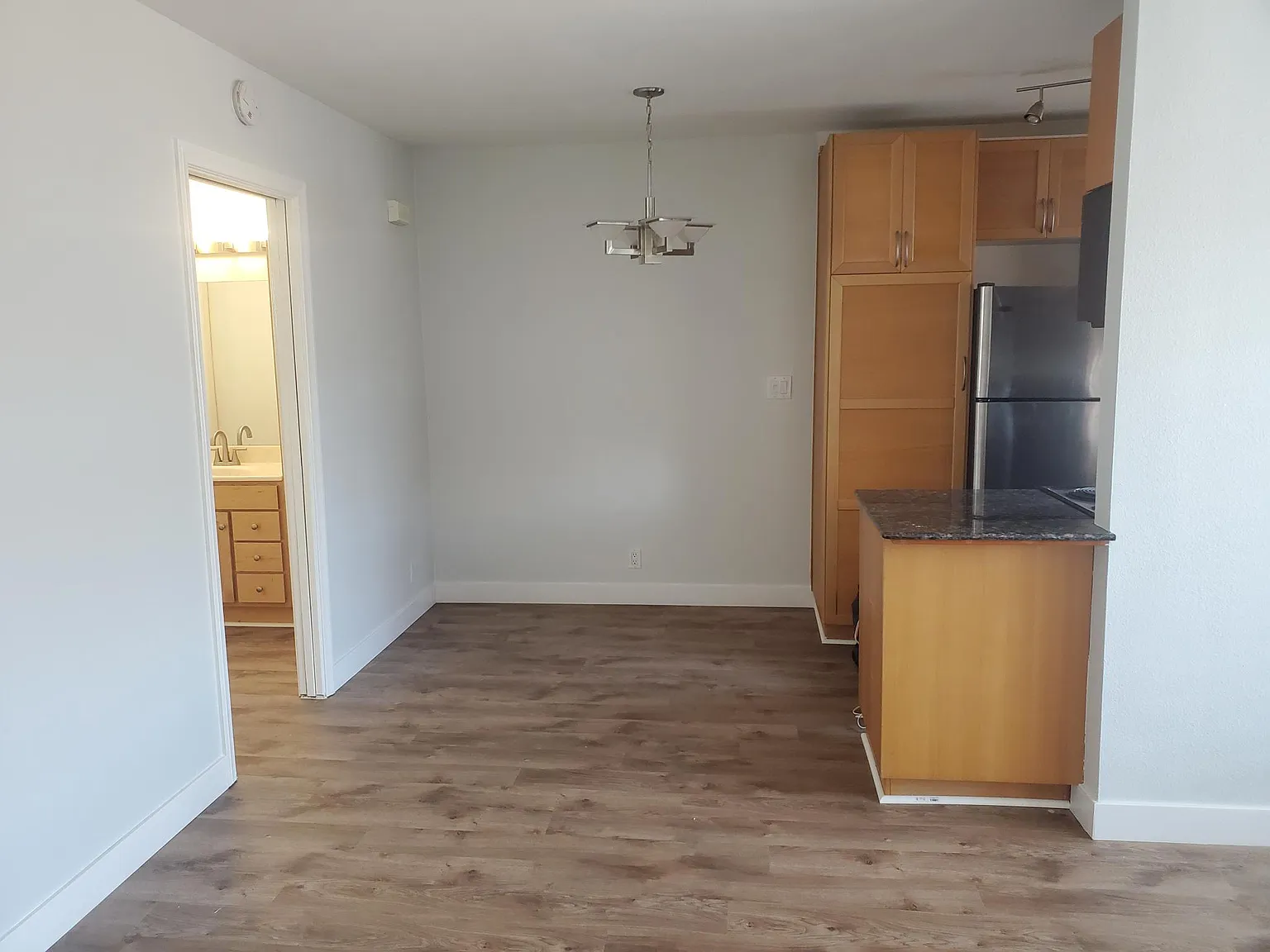 1 bed, 650 sqft, $2,350 — Photo 3