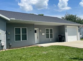 602 S Linden St, Effingham, IL 62401