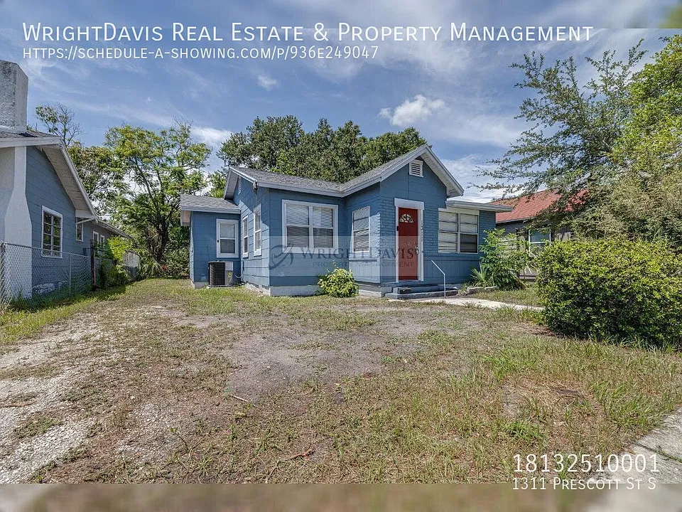 1311 Prescott St S