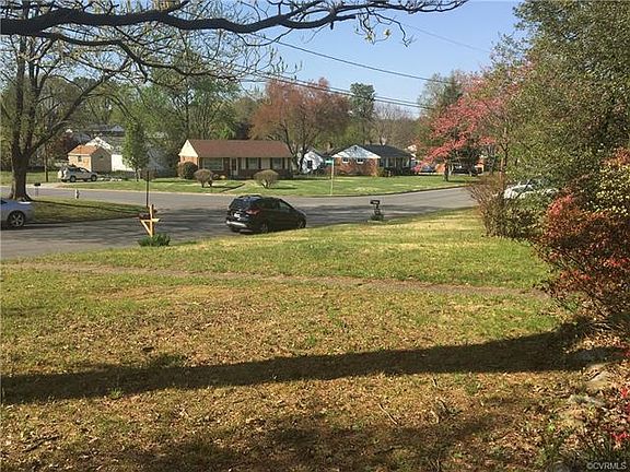5th image of 3901 Redstone Dr