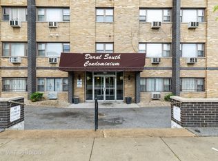 7854 S South Shore Dr APT 103, Chicago, IL 60649
