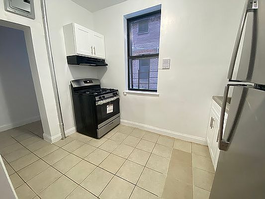 5th image of 45-46 49th St #1G