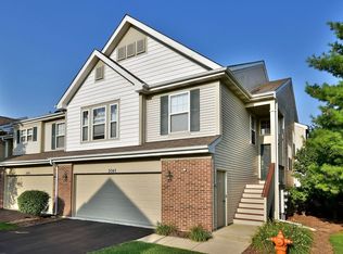 3045 Saganashkee Ln, Naperville, IL 60564