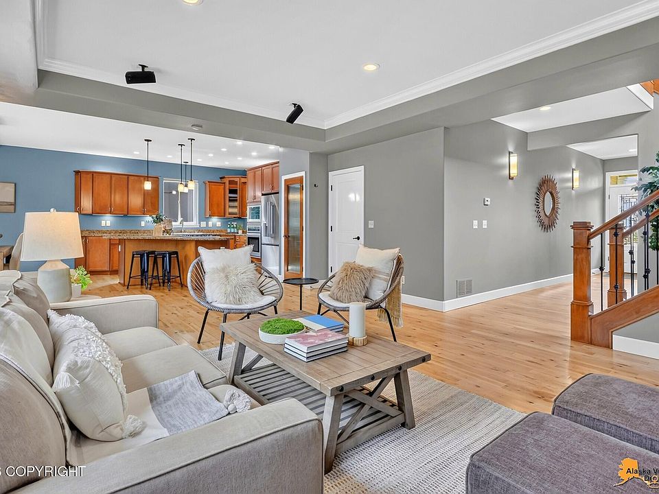 1st image of 8977 Valley Brook Cir