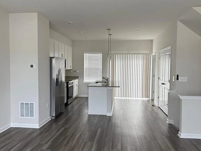 195 Cooperage Rd — Photo 1