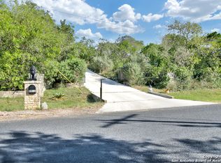 9911 Lazy J Trl, Helotes, TX 78023