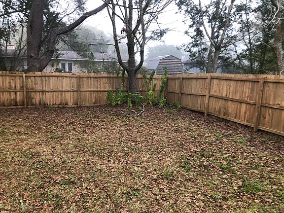 2nd image of 2705 Pinewood Dr