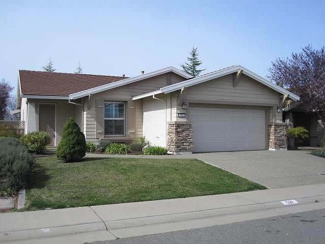 1st image of 521 Belladonna Ln