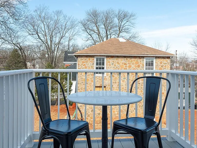 915 Belmont Ave #3 — Photo 9