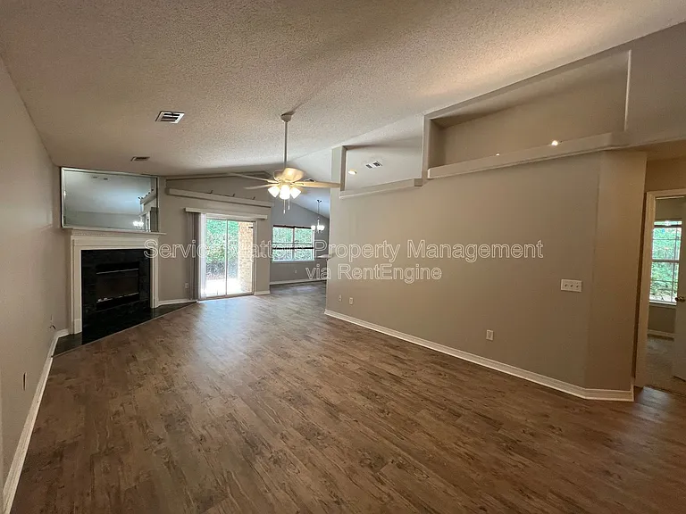5959 Sleepy Hollow Ct — Photo 5