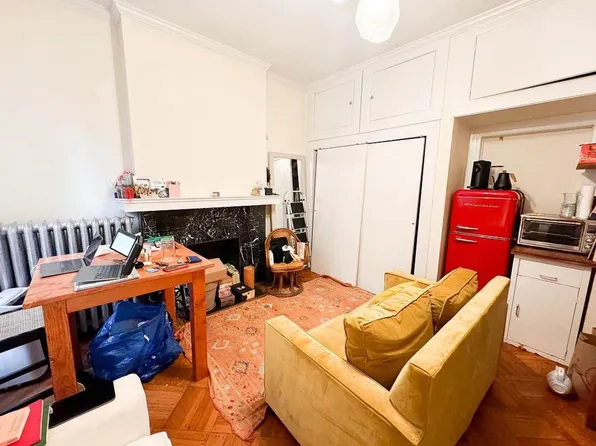 164 India Street image 3 of 4