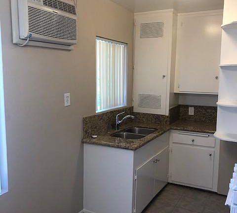 5th image of 720 E Mountain St APT 9