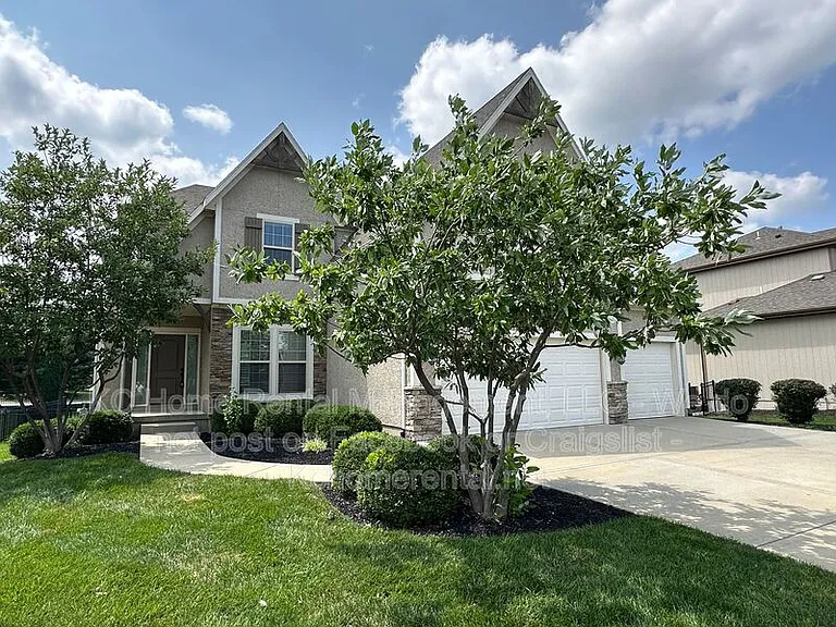 8608 W 165th Pl — Photo 3