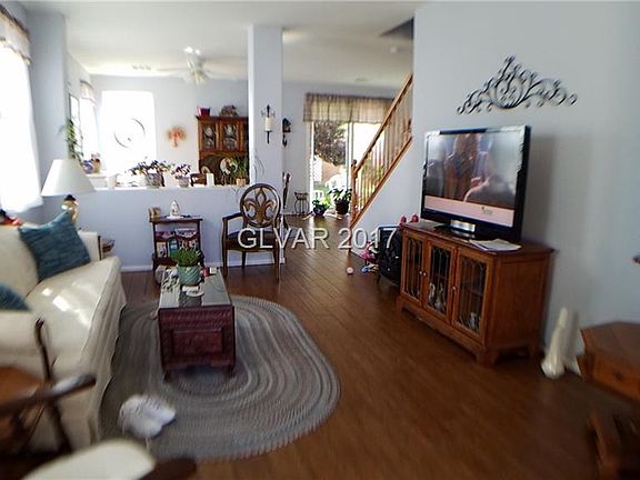 2nd image of 2313 Cockatiel Dr