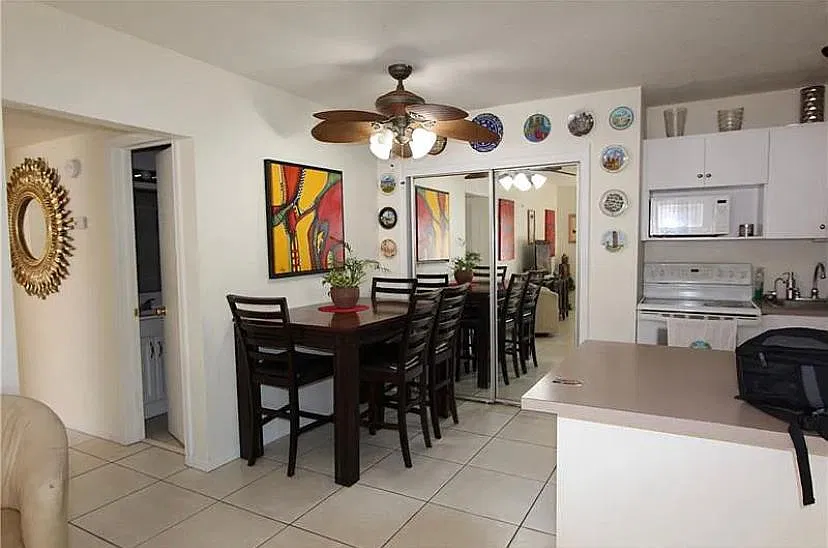 2 bed, 1.5 bath, 1000 sqft, $1,895 — Photo 2