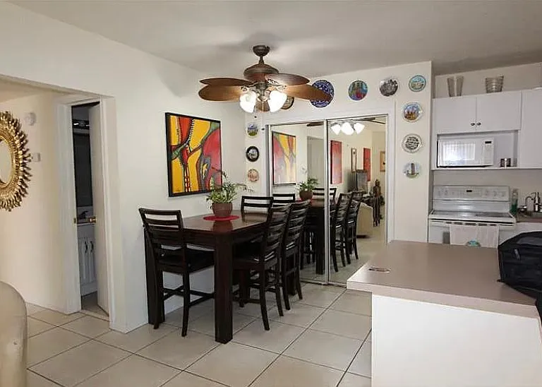 2230 NE 56th Pl #210 — Photo 3