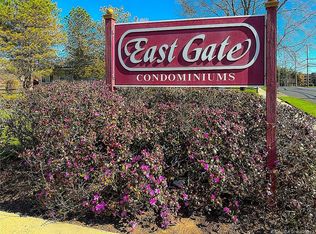 140 E Gate Ln #140, Hamden, CT 06514