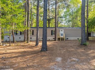 111 Meadow Ln, Hoffman, NC 28347