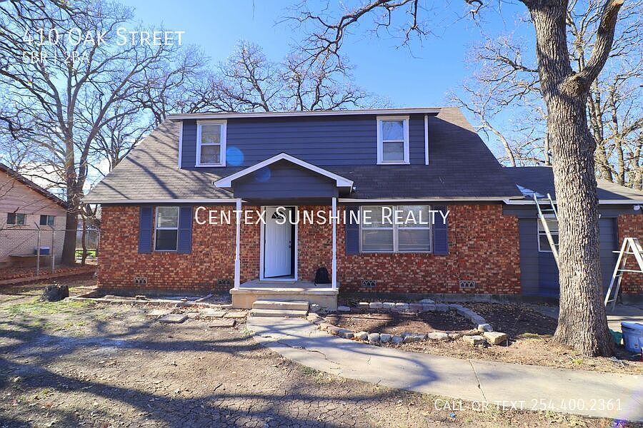 1st image of 410 Oak St