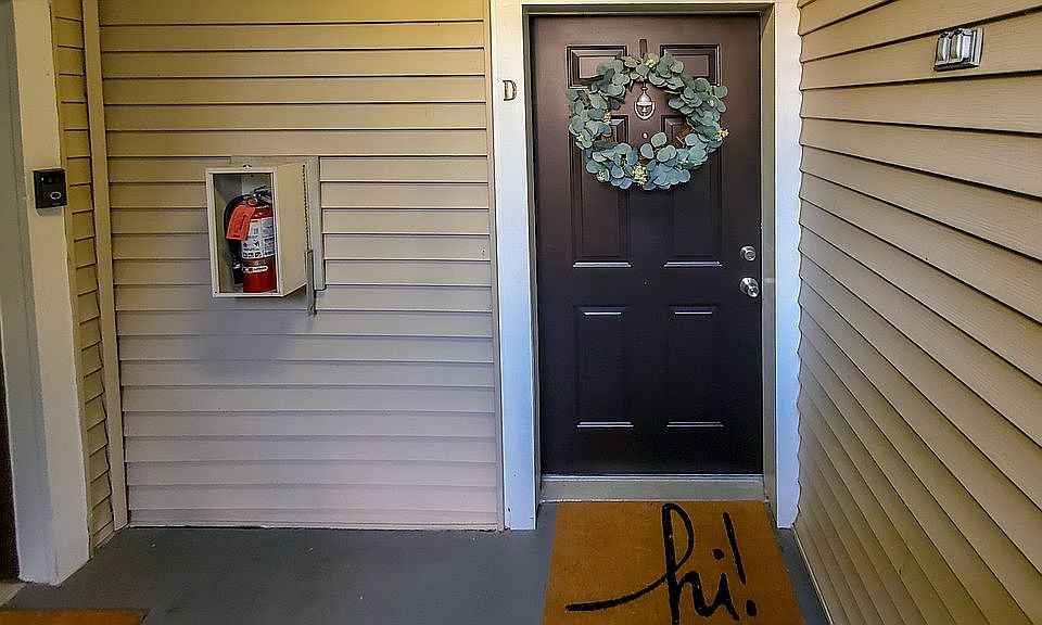 2nd image of 5632 Ringwood Dr #704