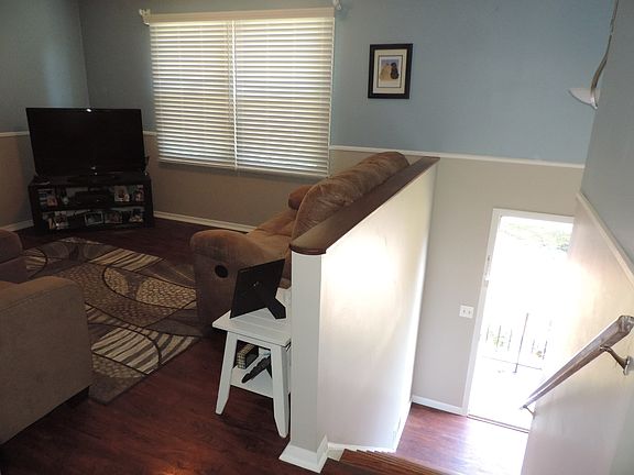 3rd image of 35 Timberwood Dr