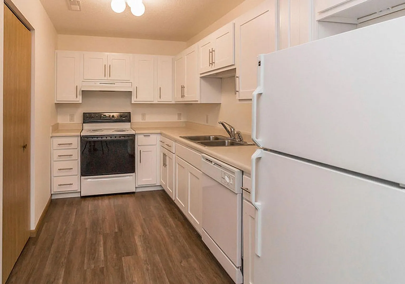 Three-Bedroom, Two-Bath Apartment at Lakewood Village — Photo 1