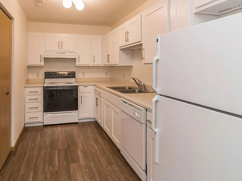 4300 McKenzie Dr SE #304