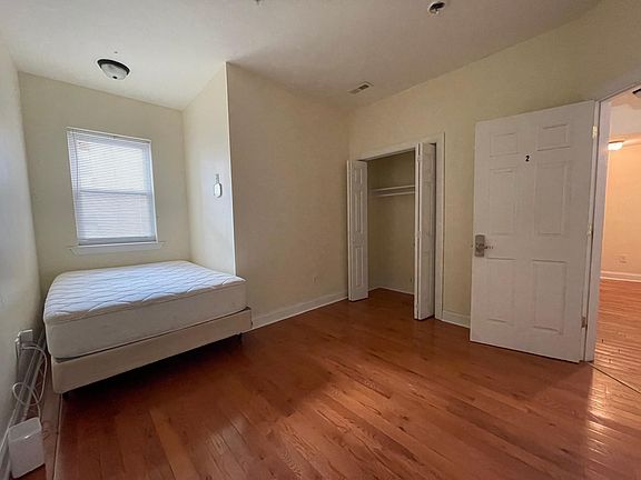4th image of 420 N 40th St #C