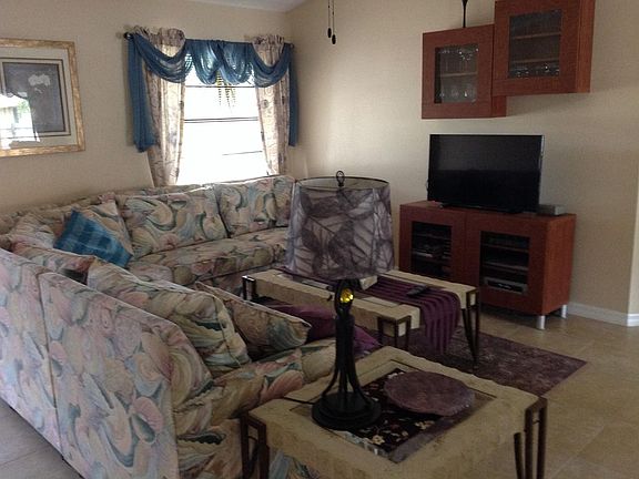 3rd image of 8881 Pohoy Ave