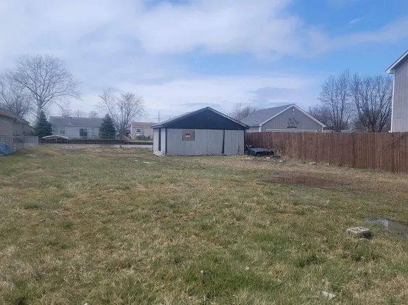 7314 Edlane Rd, Algonac, MI 48001